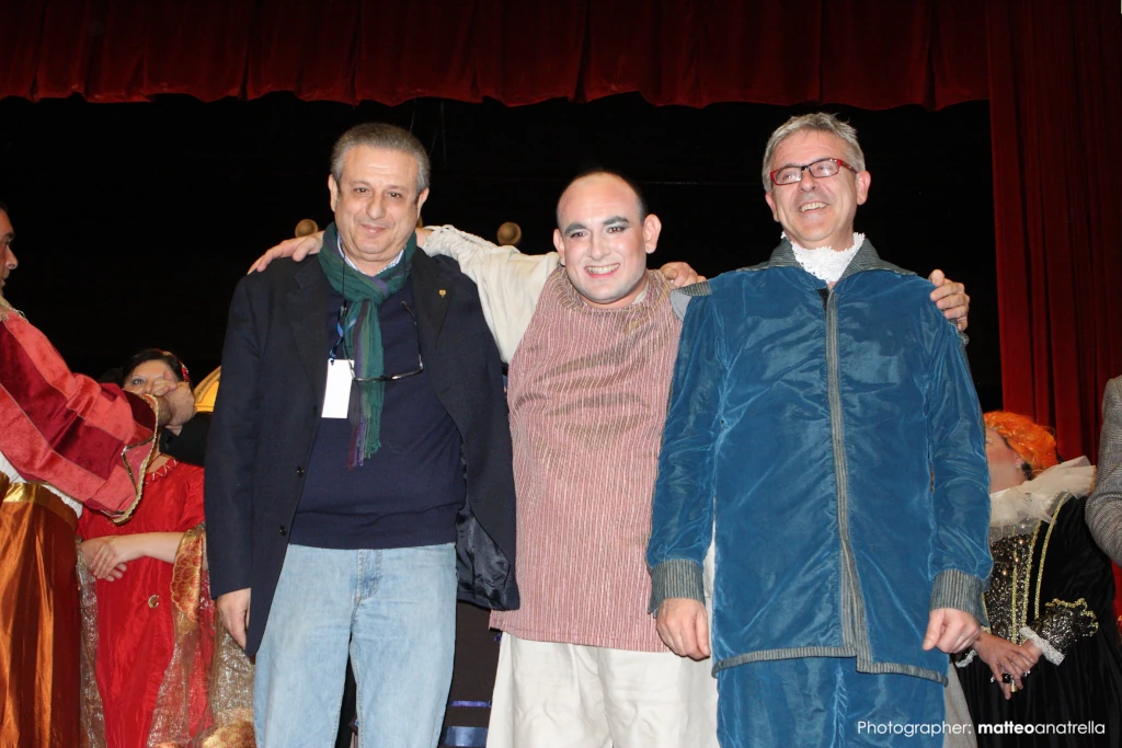 Ecco un attore-rivelazione fra il direttore del CSM Volpe (a sinistra) e il dottor Sant’Agata (a destra).